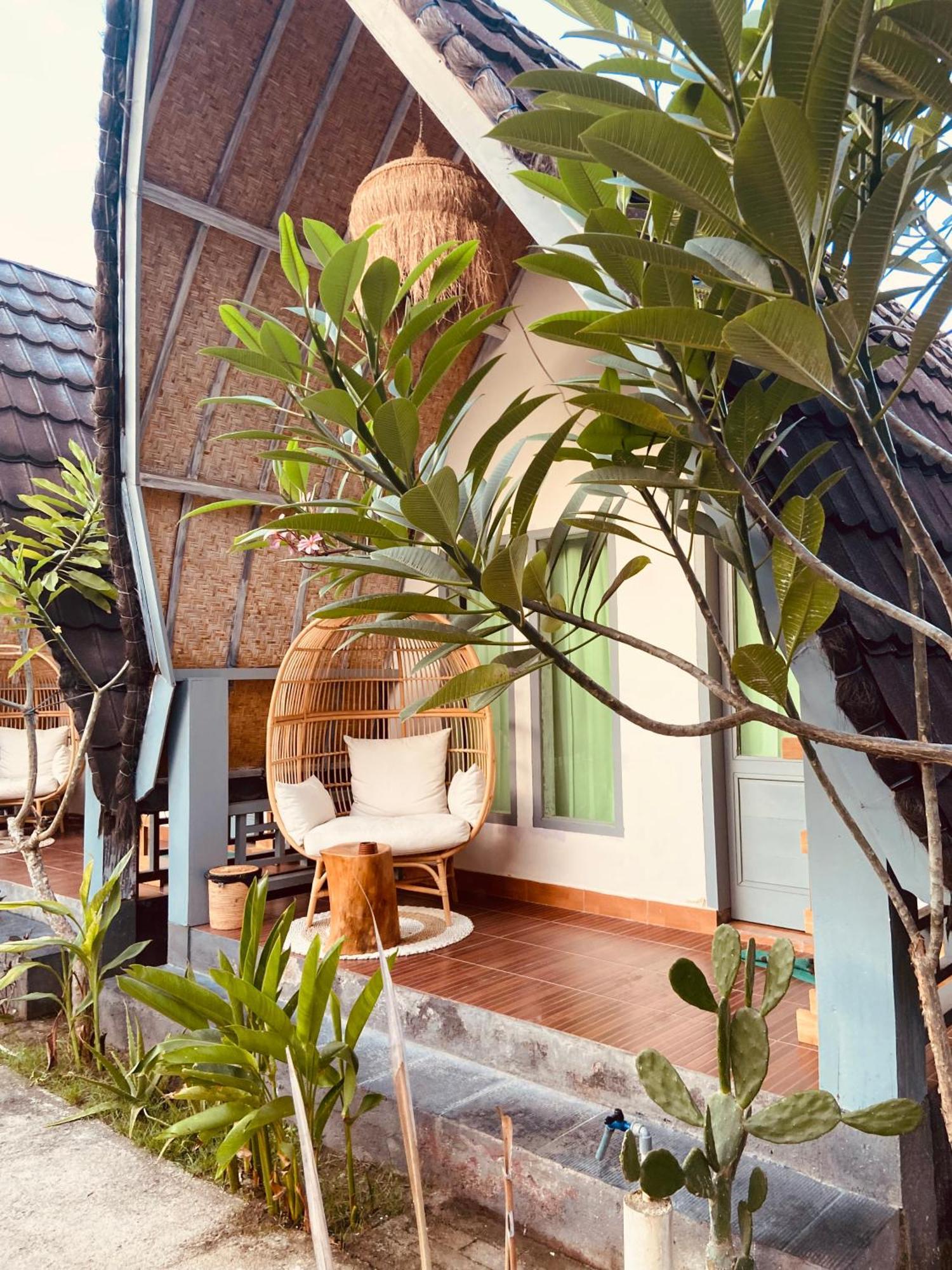 Pink Flamingo Hotel Gili Air Bagian luar foto