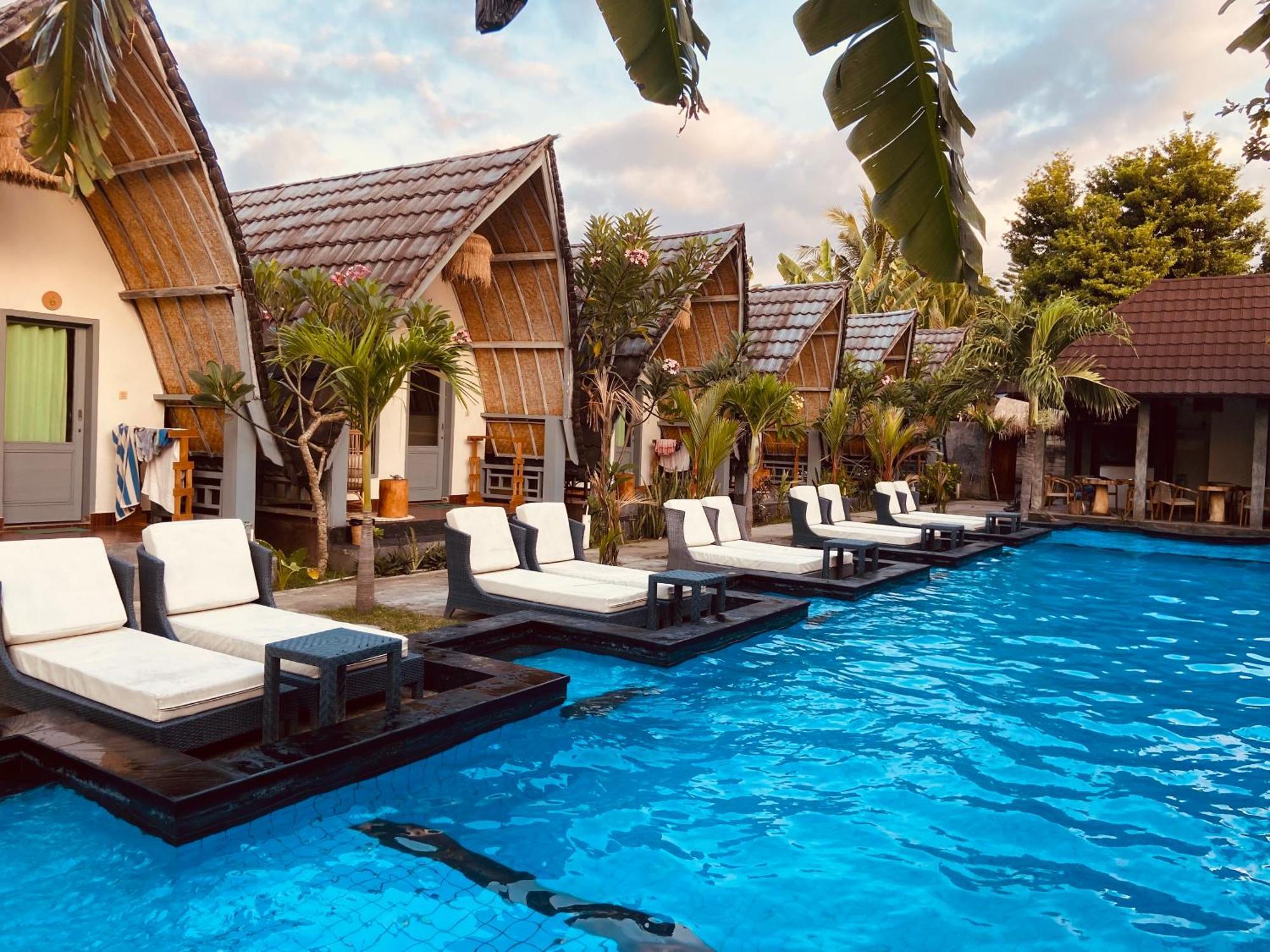 Pink Flamingo Hotel Gili Air Bagian luar foto