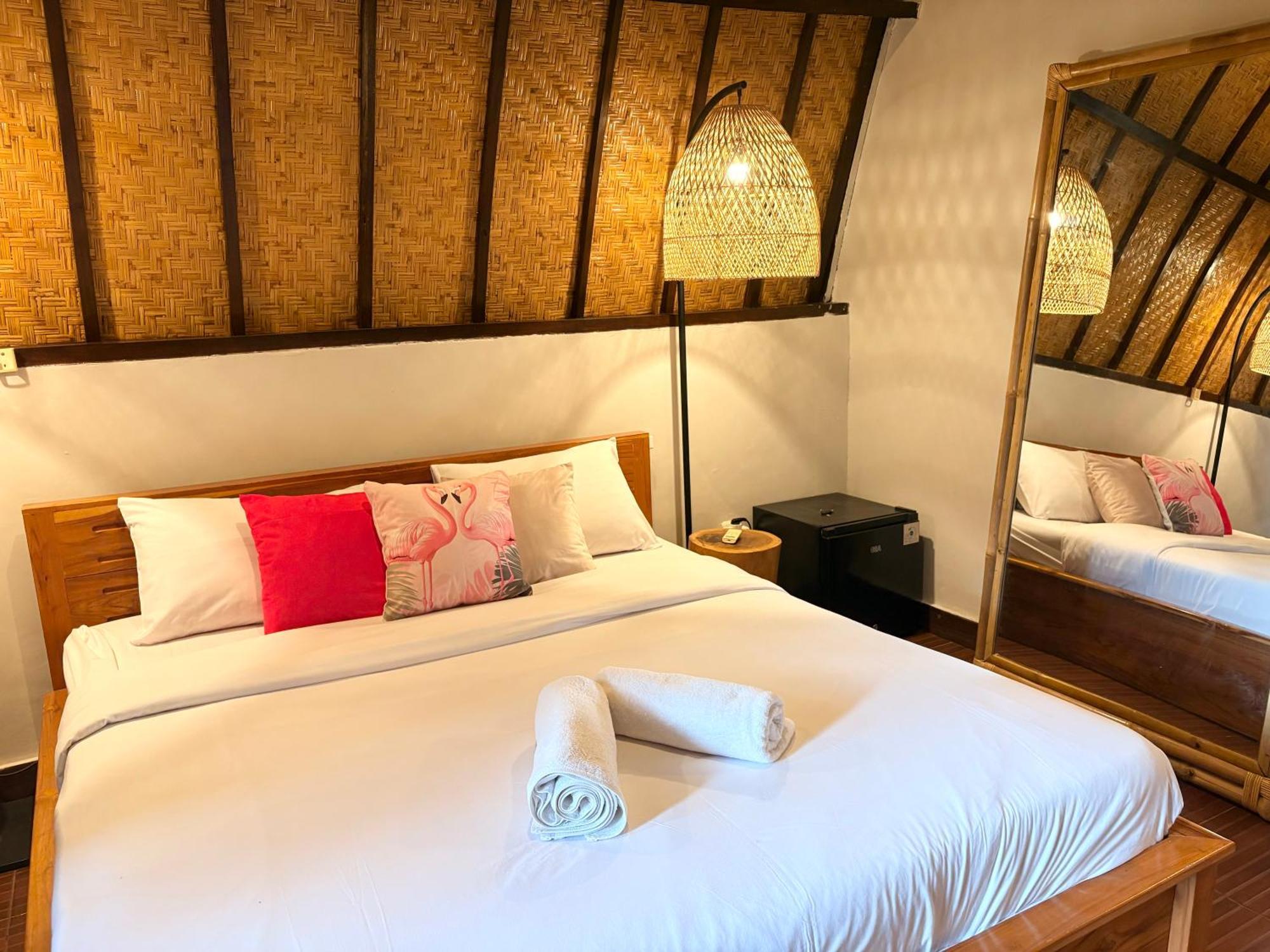 Pink Flamingo Hotel Gili Air Bagian luar foto
